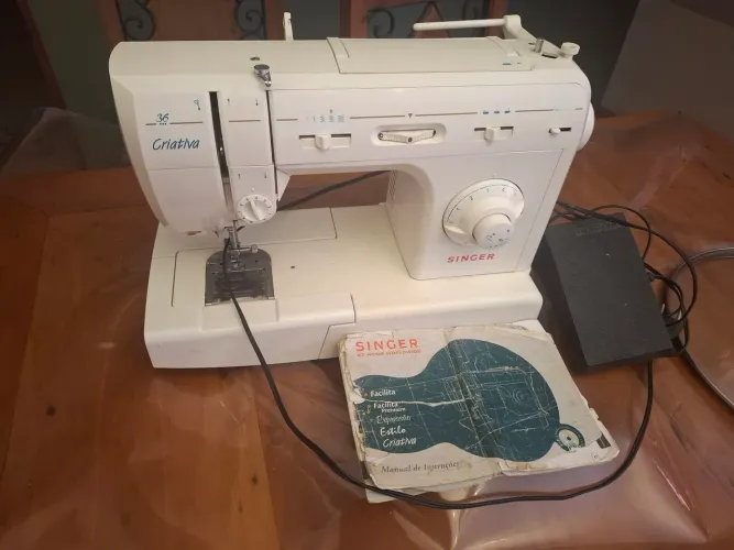 Maquina de costura eletrica Singer Criativa 36
