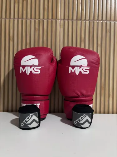 Luvas MKS Vermelhas 14oz (Na Bolsa Original) + Bandagens Vollo Pretas