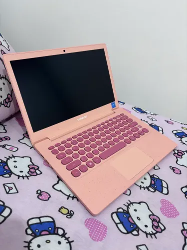 Notebook Samsung Flash F30 13.3" Rosa Windows 10 Intel Celeron 4GB/64GB