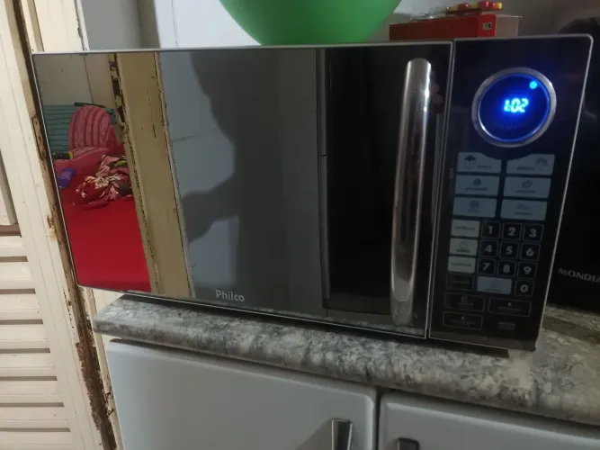 Microondas Philco 31L muito bom funcionando perfeitamente