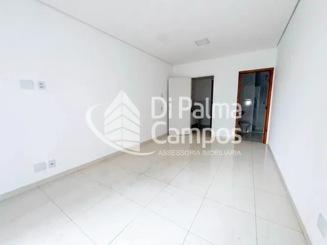 Kitnet de 28 m² para alugar no Cambuci