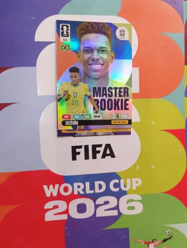 Card Adrenalyn Panini dourado Brasil Estevão