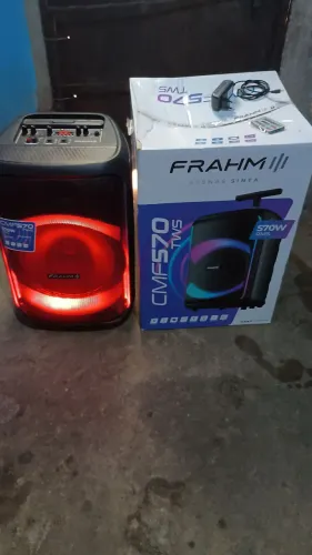 Caixa aplicada Fram 570 watts semi nova