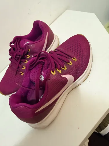 Tênis Nike TAM 35