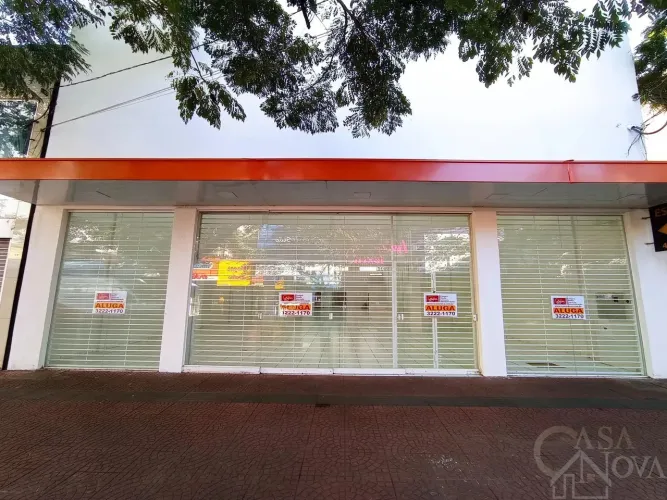 Salão comercial de 499m² no centro á venda em Maringá