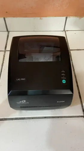 Impressora de etiqueta adesiva elgin L42 pro.