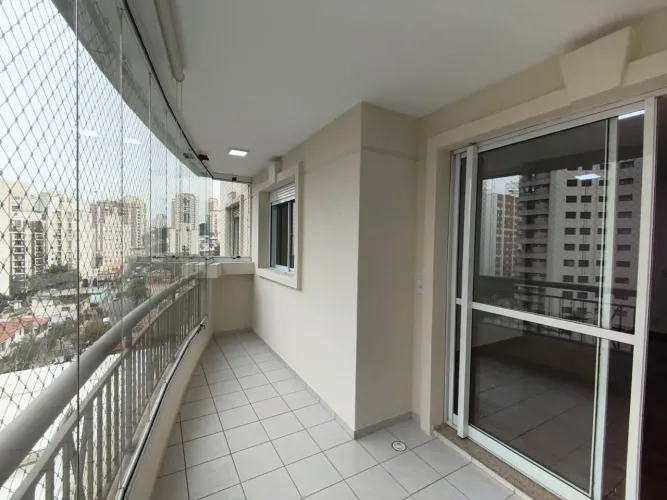 Apartamento para Locação 3 dorm, 1 Suite e 2 Vagas em Perdizes com Sacada Envidraçada e La