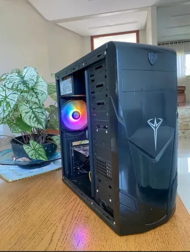 Gabinete Gamer wisecase semi novo (ótimo custo benefício)