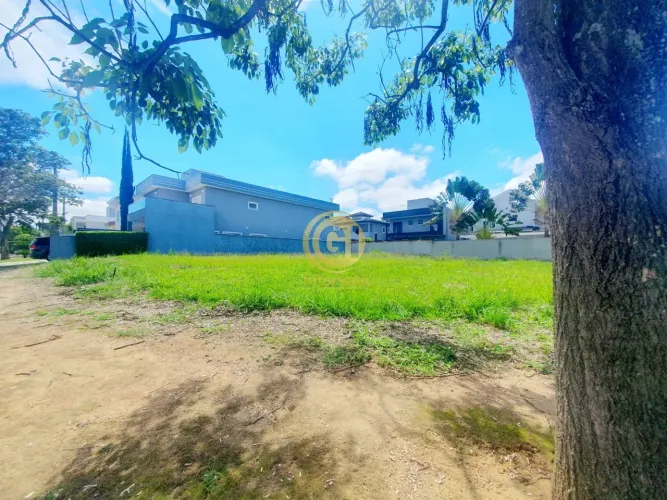 Terreno plano a venda com 372 m2 no Condomínio Sunset Garden em Jacareí/SP