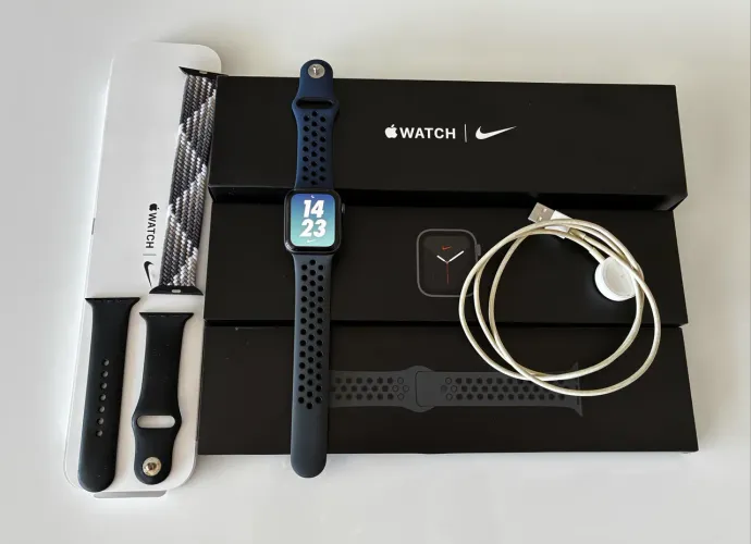 APPLE WATCH SE NIKE 40mm MUITO CONSERVADO PARCELO NO CARTÃO 