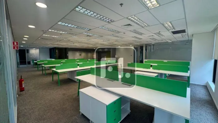 Conjunto para alugar, 617 m² - Vila Olímpia - São Paulo/SP