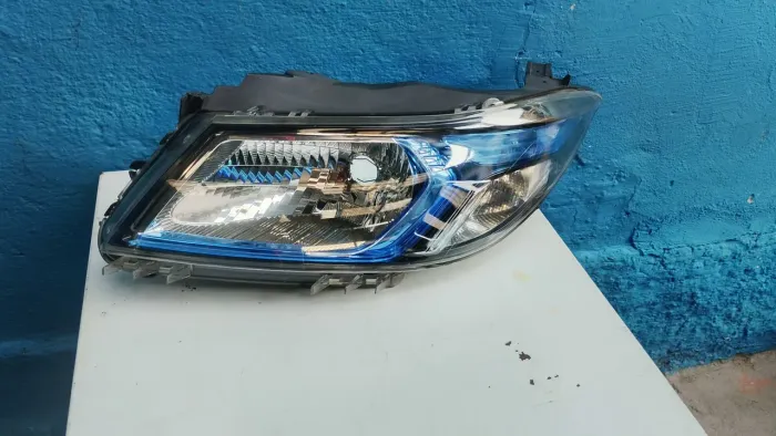 Farol Onix prisma azul 2012 a 2016 lado esquerdo original