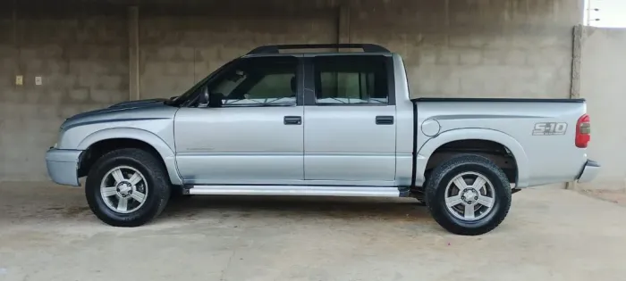 Chevrolet S10 P-up Tornado 2.8 TDI 4x2/4x4 CD Dies 2010
