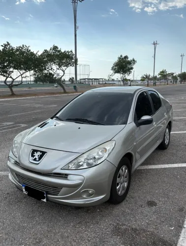 Peugeot 207 Sed. Passion XR Sport 1.4 Flex 8V 4P 2012