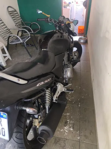 Vende-se cb500 moto integra!