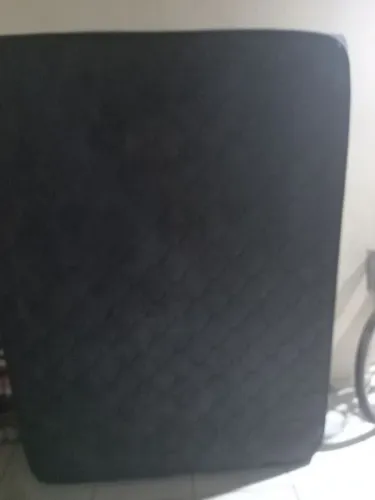 Vende-se uma cama de casal box preta *17