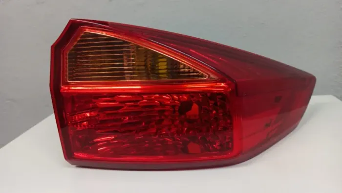 LANTERNA TRASEIRA DIREITA HONDA CITY 2014 A 2017 220-18137 ( ORIGINAL C/ DETALHE )