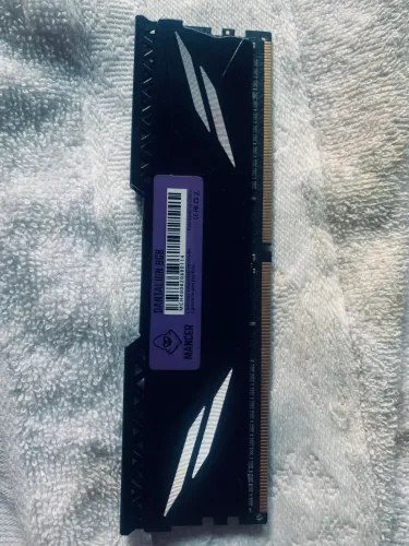 Memória RAM DDR4 8GB 3200 MHZ