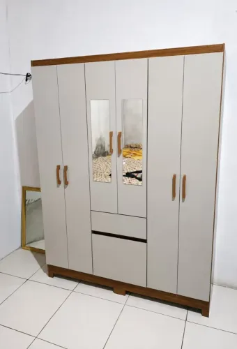 Guarda roupa com espelho no Preço