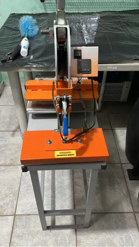 Máquina de fabricar chinelo
