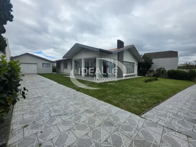 Casa Residencial com 3 quartos à venda por R$ 1975000.00, 230.00 m2 - PILARZINHO - CURITIB