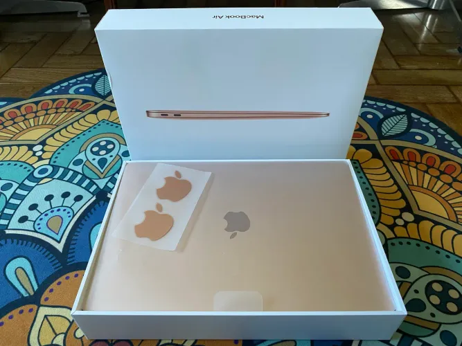 MacBook M1