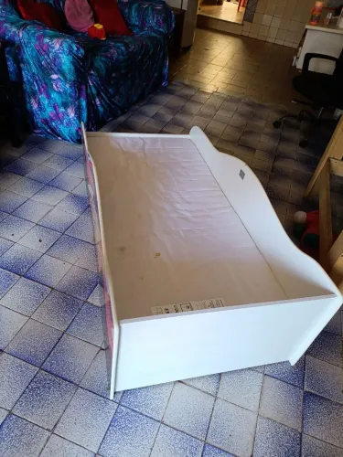 Cama infantil carro com colchão incluso 