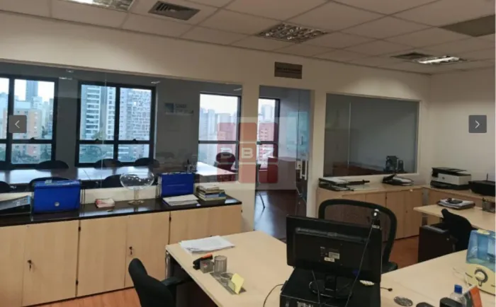 Aluguel de Sala de 100m² em Pinheiros, São Paulo-SP: Espaço amplo e moderno!