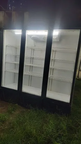 freezer expositor refrigerador gelopar 3 portas 1468 litros 220V super conservado 