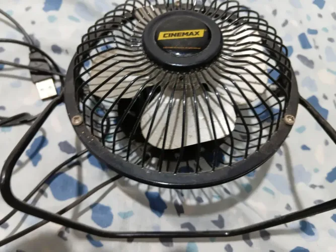 ventilador usb cinemax do tamanho da palma da mão usado quase nada