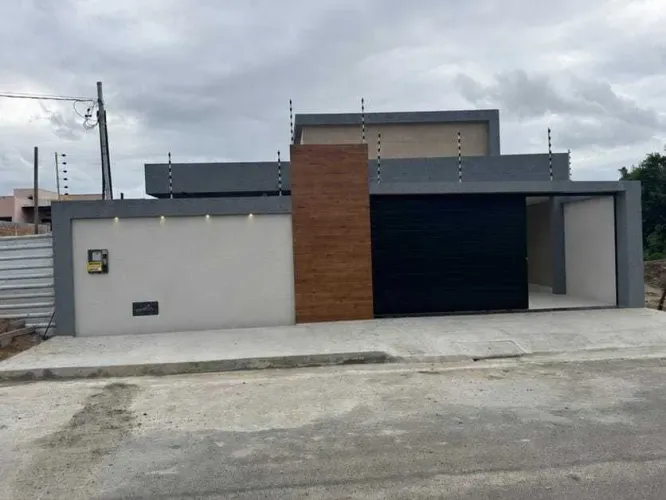 CASA EM RUA PÚBLICA NA ARUANA [54609]