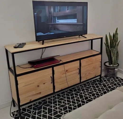 Rack Madeira Pinus estilo industrial