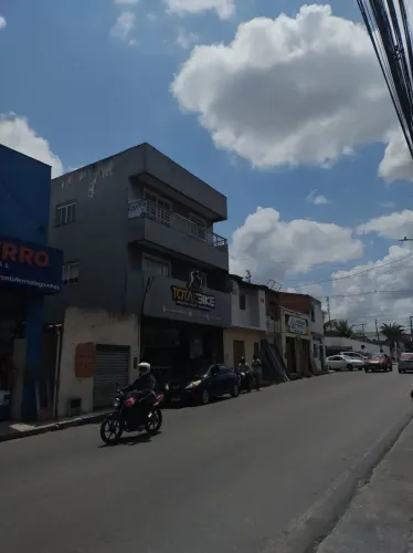 ALUGO SALAS EM ALAGOINHAS