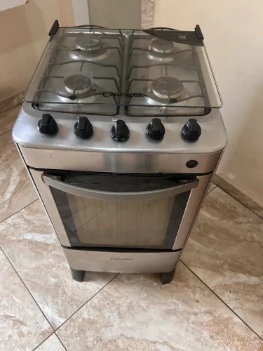 Vendo fogão usado 4 bocas esmaltec