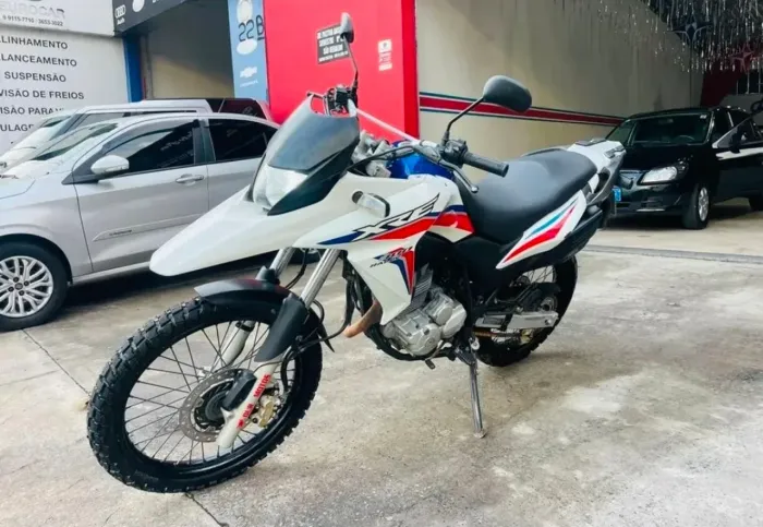 Honda Xre 300 Rally 2018 / Capitão América