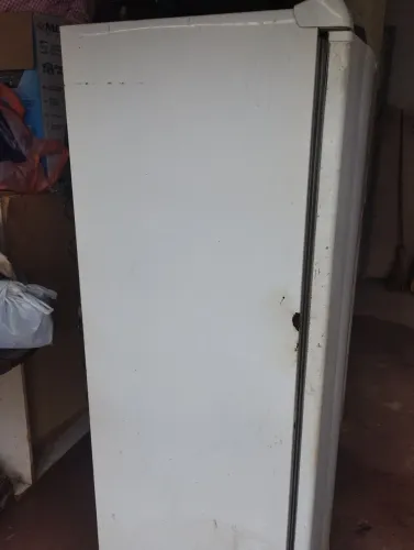 Vendo geladeira 
