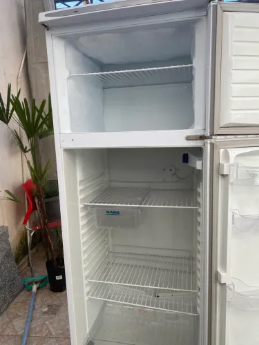 Geladeira degelo