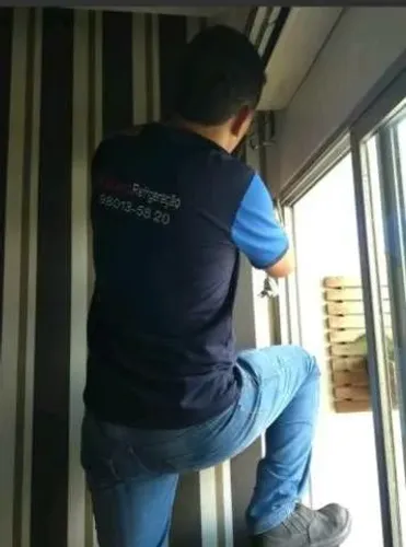 Instalação, manutenção e limpeza de split