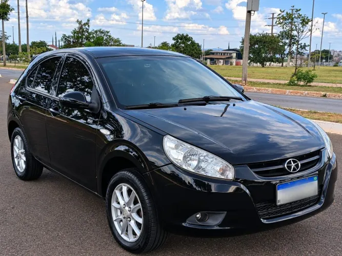 JAC J3 Turin Sedan 1.4 16V 4P Mec. 2012