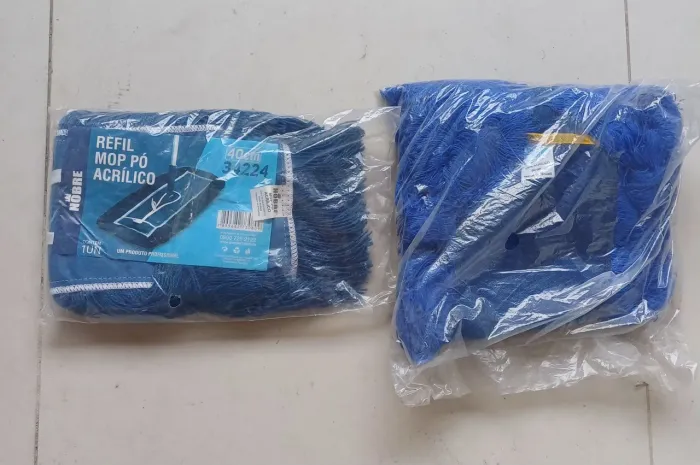 Novos: 1Refil Mop Pó Acrilico de 60 cm da Certe + 1 Refil Mop Pó Acrilico 40cm da Nobre.