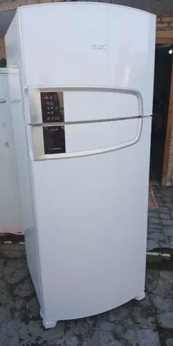Geladeira semi nova