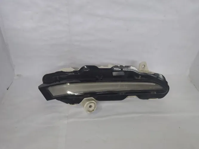 Farol de led auxiliar esquerdo Peugeot 208 2021 a 2024 original c detalhe 