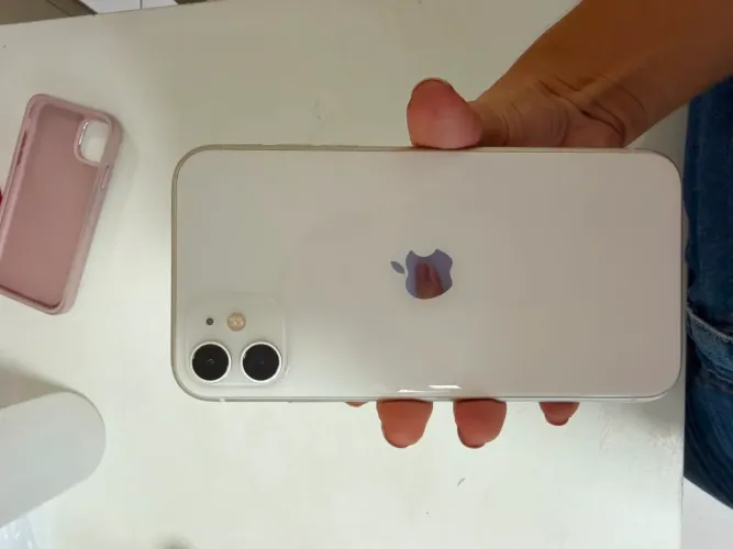 iPhone 11 64 g
