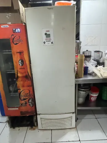 Freezer vertical 569 lts Fricom