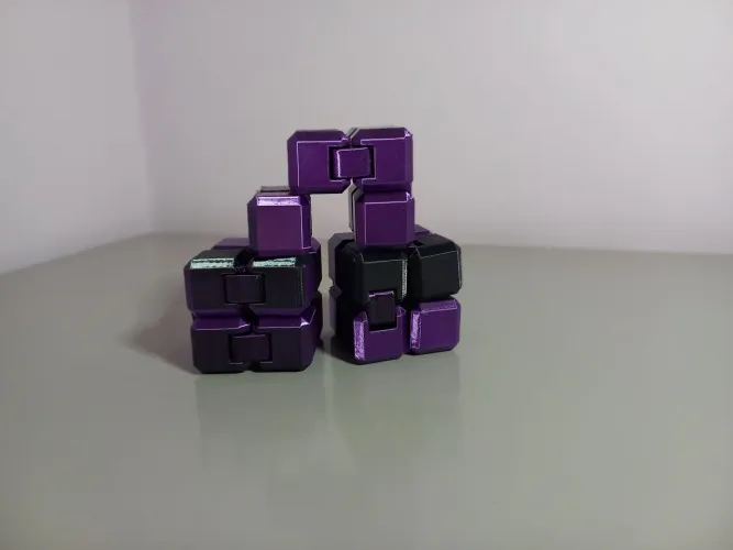 Cubo infinito sensorial ( em PLA)