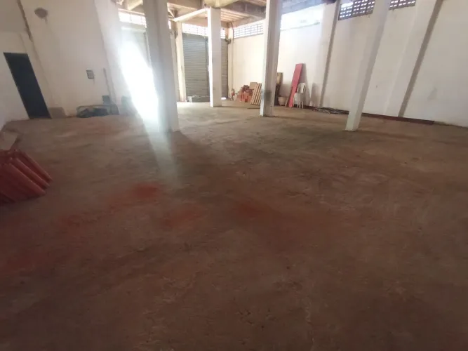 ALUGA SE GALPÃO DEPÓSITO IDEAL PARA OFICINA DE PINTURA, METALÚRGICA E MARCENARIA