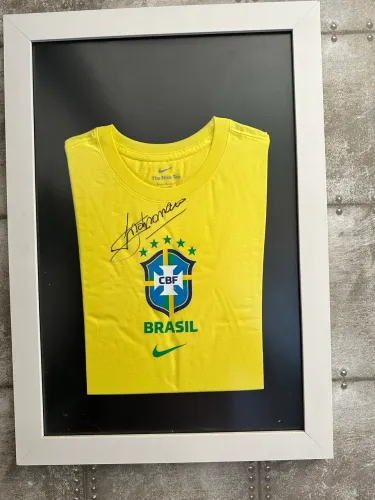 camiseta assinado pelo Jair Bolsonaro