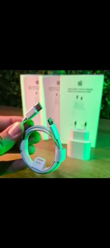 Kit Carregador iPhone 20W (Fonte USB-C + Cabo Lightning)