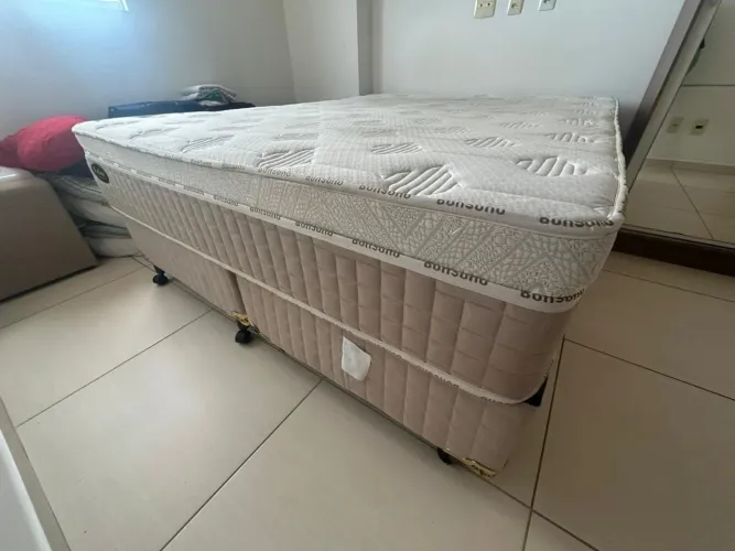 Cama box de casal tamanho queen