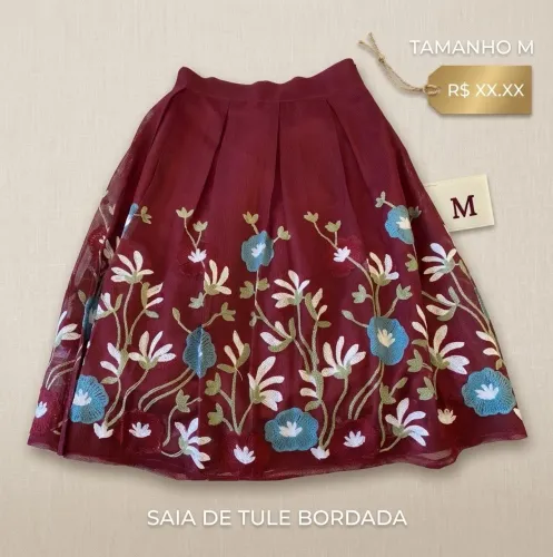 Saia Midi de Tule Bordada com Flores - Tamanho M (Bordô / Vinho)
